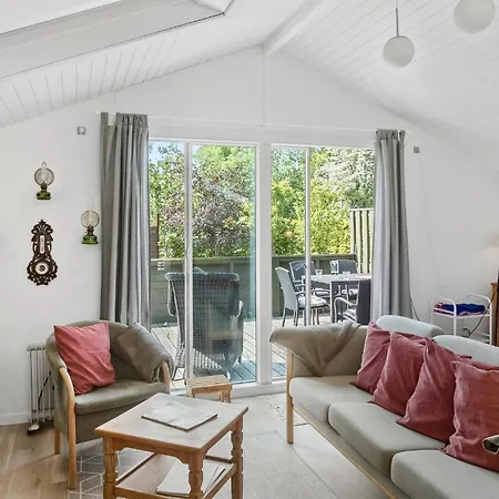 3 Bedroom Beautiful In Vaeggerlose * Bøtø By