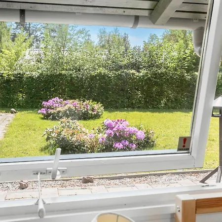 3 Bedroom Beautiful In Vaeggerlose 別荘 *
