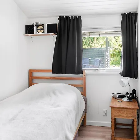 Holiday home 3 Bedroom Pet Friendly In Vaeggerlose