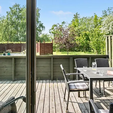 3 Bedroom Beautiful In Vaeggerlose * Bøtø By